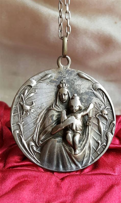 antique religious jewelry